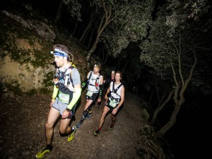 Corredores participando en el Ultra Serra de Tramuntana (Foto: Dani Sala)